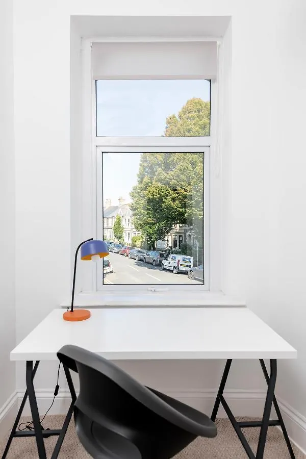 Relax In Comfortable & Stylish Pontcanna Apartment, Free Private Parking Cardiff 0*,  United Kingdom