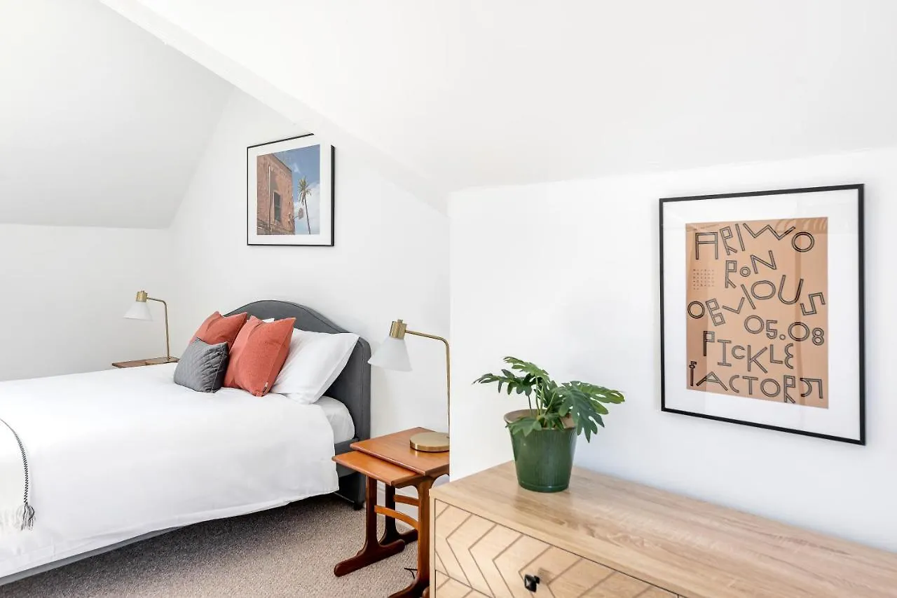 Relax In Comfortable & Stylish Pontcanna Apartment, Free Private Parking Cardiff