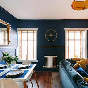 Apartment Retreat, Cardiff